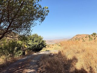 Terreno en venta en Puerto de la Torre - Atabal en Málaga