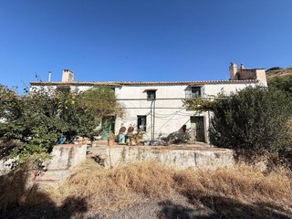 Terreno en venta en Puerto de la Torre - Atabal en Málaga