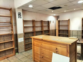 Local comercial en alquiler en Riera en Cornellà de Llobregat