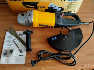Amoladora angular radial 230-3 en muy buen estado