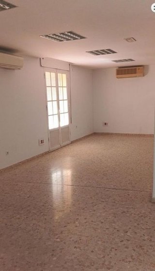 Edificio en venta en Montijo