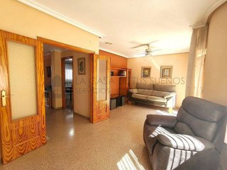 Casa adosada en venta en Petrer
