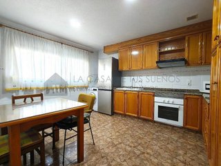 Casa adosada en venta en Petrer