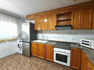 Casa adosada en venta en Petrer