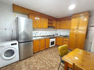 Casa adosada en venta en Petrer