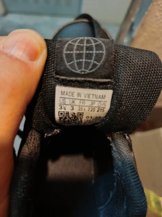 Zapatillas Adidas niño Talla 35.5 Negras