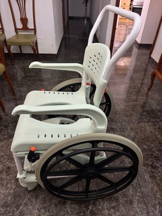 Silla Ducha y WC Etac Clean 600 Ruedas