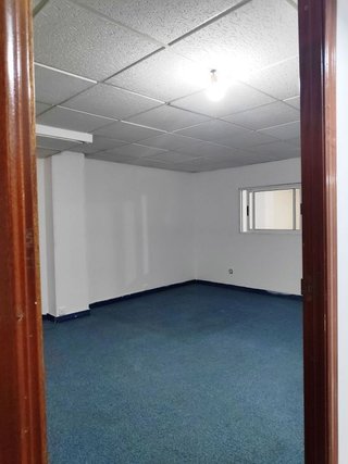 Local comercial en alquiler en Parque Victoria Eugenia en Málaga
