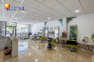Local comercial en venta en Residencial Triana - Barrio Alto en Gabias (Las)