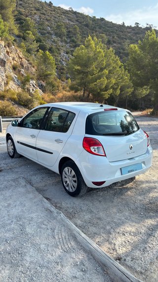 Renault Clio 2009 1 Año de Garantia