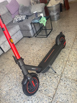 Patinete eléctrico con asiento