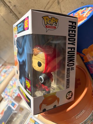 Freddy Funko Masked Worker SE Funko Pop!