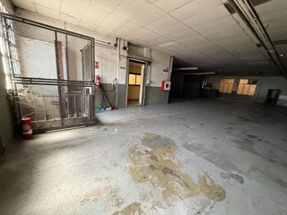 Nave industrial en alquiler en La Verneda en Sant Adrià de Besos