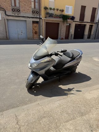 Yamaha Majesty 400 gris