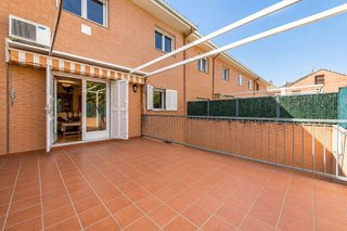 Casa adosada en venta en Centro en Colmenar Viejo
