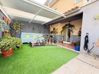 Casa adosada en venta en Zona Urbanizaciones en Alzira