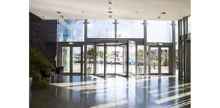 Local comercial en alquiler en Miralbueno en Zaragoza