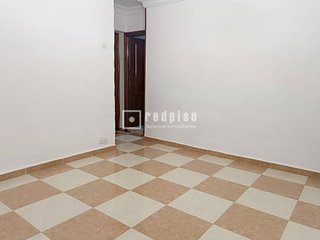 Piso en venta en El Tardón - El Carmen en Sevilla