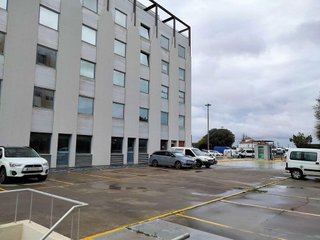 Garaje en venta en Palacio de Congresos - Urbadiez - Entrepuentes en Sevilla