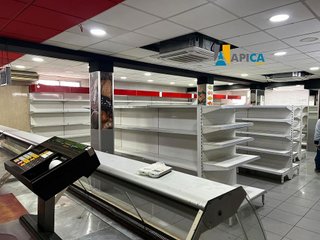 Local comercial en venta en Núcleo Urbano en Chiclana de la Frontera