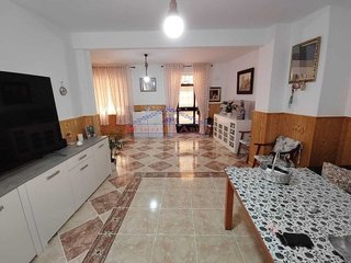 Casa adosada en venta en Ctra. Circunvalación - La Magdalena en Jaén