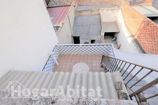 Chalet en venta en Núcleo Urbano en Pobla de Vallbona (la)