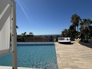 Chalet en alquiler en Elviria en Marbella