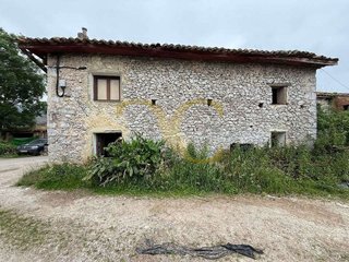 Chalet en venta en Celorio-Poó-Parres en Llanes