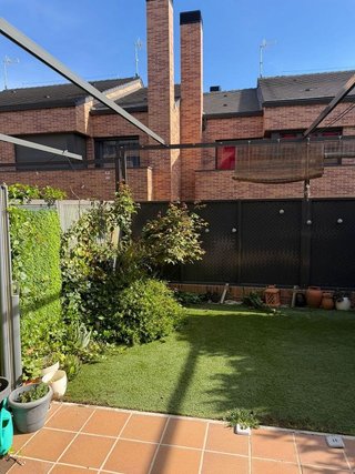 Casa adosada en venta en Urb. Belvalle en Meco