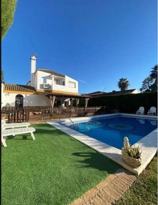 Chalet en venta en Montequinto en Dos Hermanas
