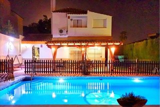 Chalet en venta en Montequinto en Dos Hermanas