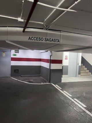 Garaje en alquiler en Paseo Sagasta en Zaragoza