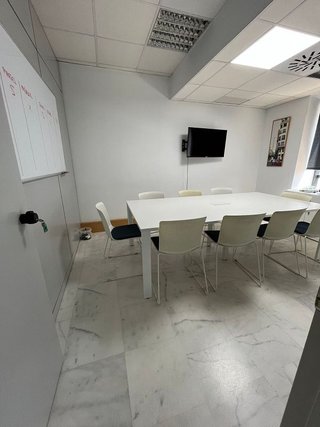 Oficina en alquiler en Triana Oeste en Sevilla