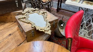 Lote Muebles Antiguos Madera y Piel