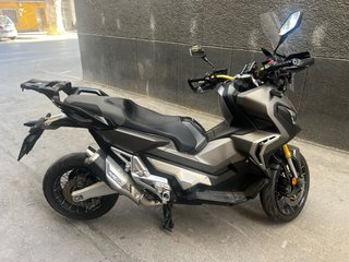 Honda X-ADV 750 Gris