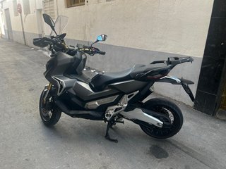 Honda X-ADV 750 Gris