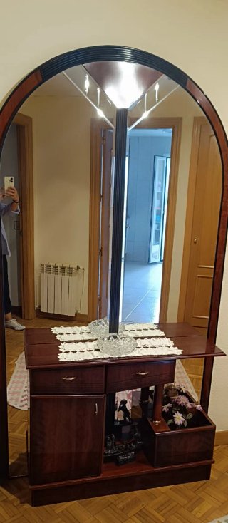 Mueble recibidor con espejo