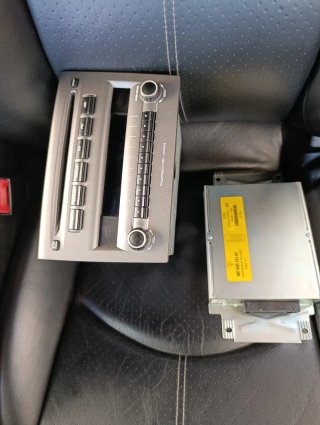 Radio Porsche CDR24, cargador de CD's y amplificad