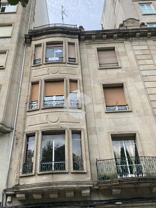 Piso en venta en Centro en Ourense