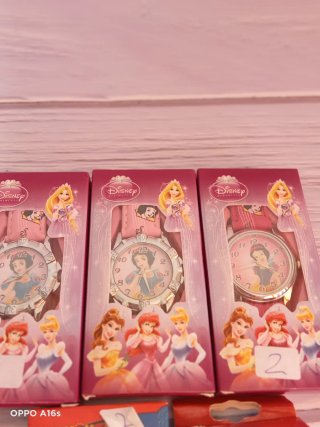 Lotes de relojes infantiles Disney y Marvel