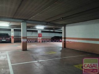 Garaje en venta en Milán - Pumarín - Teatinos en Oviedo