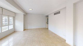 Piso en venta en Benalúa en Alicante