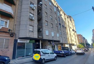 Local comercial en venta en Avda de Madrid - Pº de la Estación en Jaén