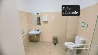 Local comercial en venta en Avda de Madrid - Pº de la Estación en Jaén