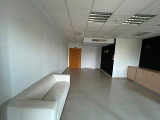 Oficina en venta en Nervión en Sevilla