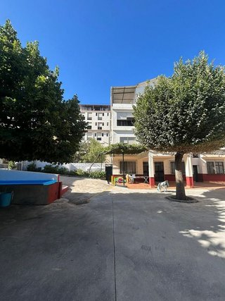 Edificio en venta en Barrio de Zaidín en Granada