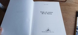 ​Lote de 4 libros en buen estado.
