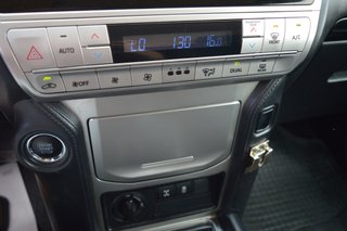 TOYOTA Land Cruiser D-4D GX 7 plazas