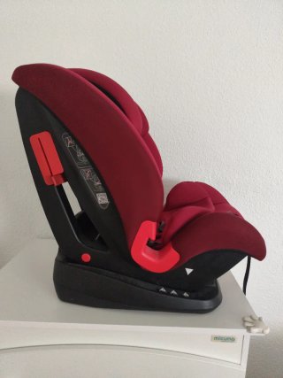 Chicco Caidera Auto Akita (Gr. 1 2 3) Rojo Pasión