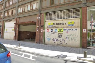 Local comercial en alquiler en Errekaldeberri - Larraskitu en Bilbao